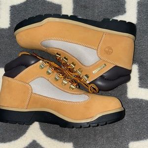 Timberland boots. Boys 6.5, womens 8.